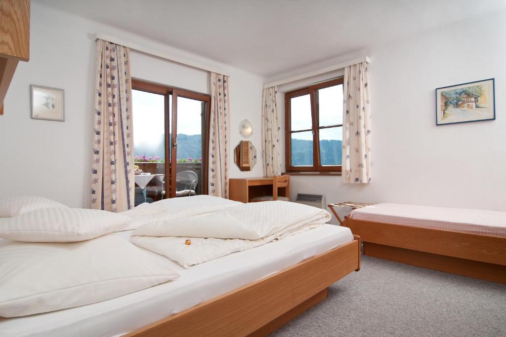 Schuetzenhof Aparthotel Sattendorf Стая снимка